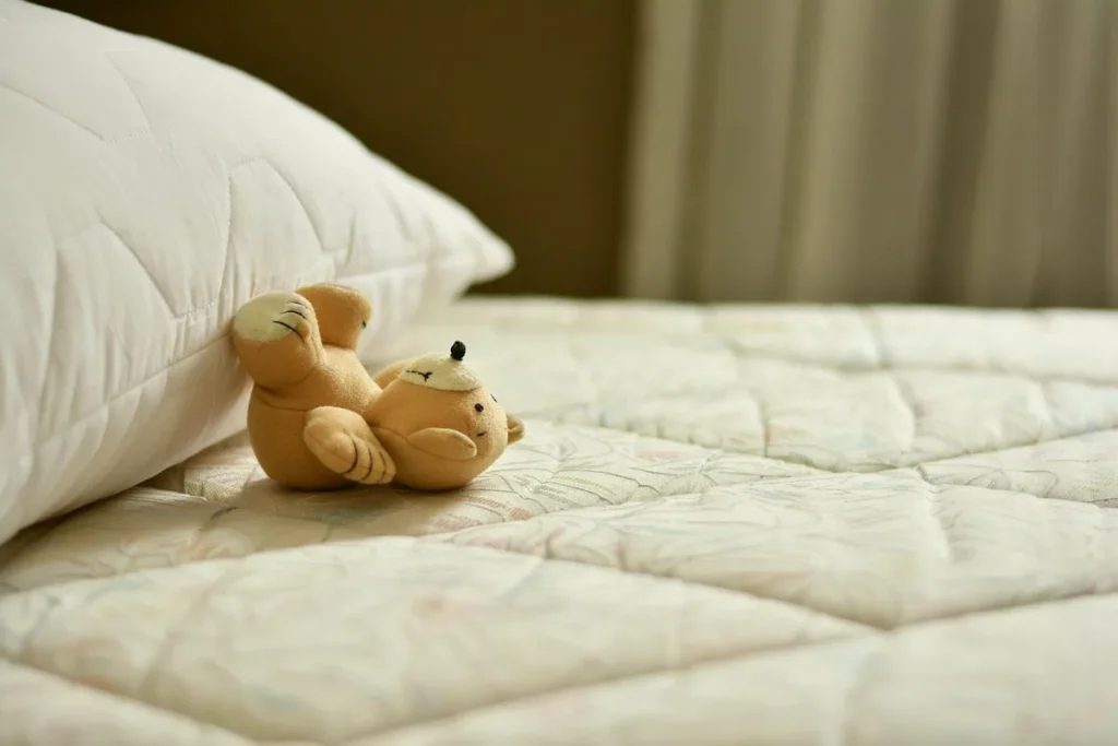 Adopter Nurivox Minimal pour une chambre de bébé sereine